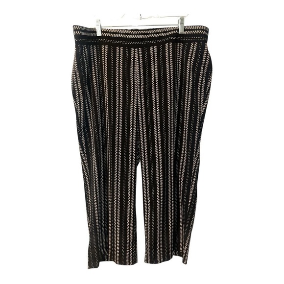 Roz & Ali Pants - Roz & Ali Black/White Striped Wide Leg Capri Pants, 1x